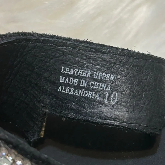 Yellow Box Alexandria Rhinestone Flip Flops Size 10 - Picture 8 of 12